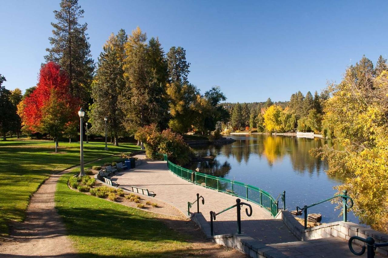 Villa Gateway To Mt Bachelor Bend Exterior foto